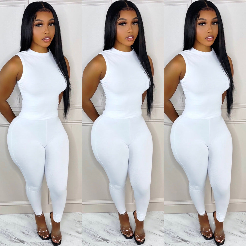
                  
                    Irresistible Set White
                  
                