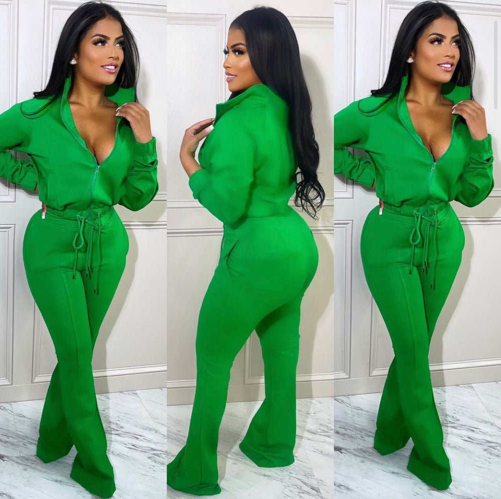 
                  
                    Infinity Suit Kelly Green
                  
                